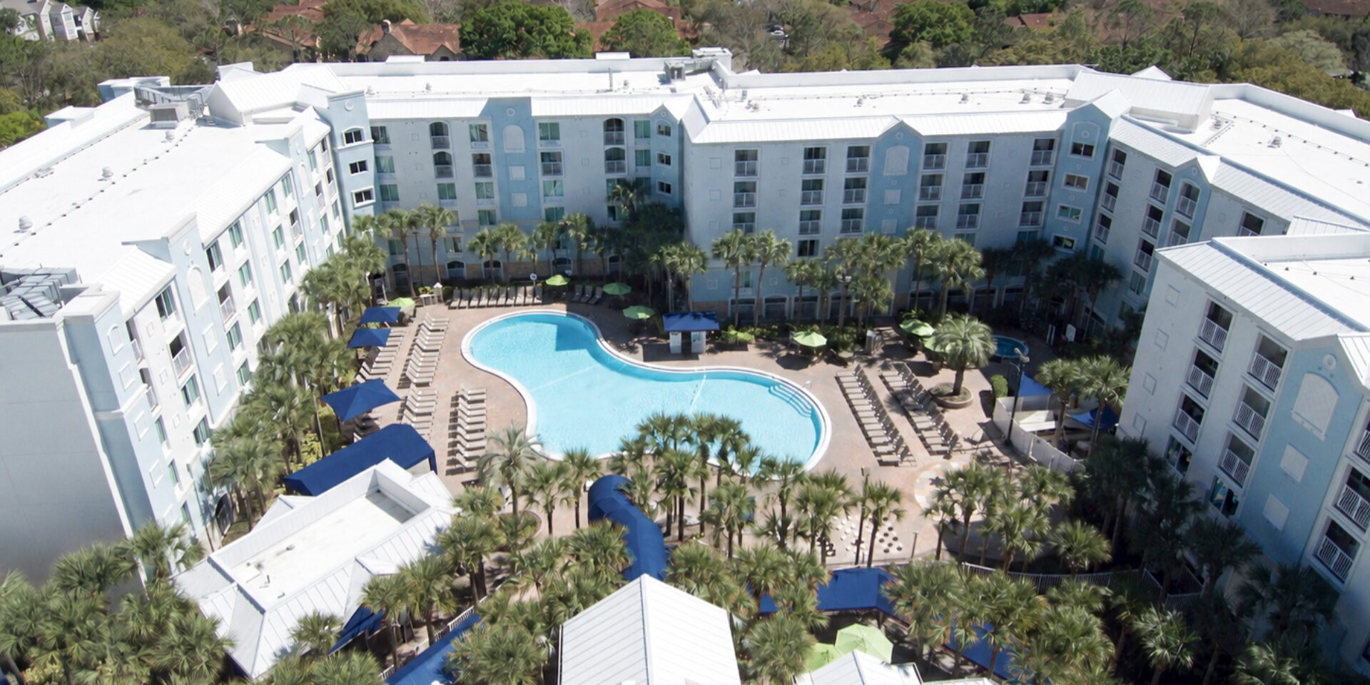 Exterior photo of the Holiday Inn